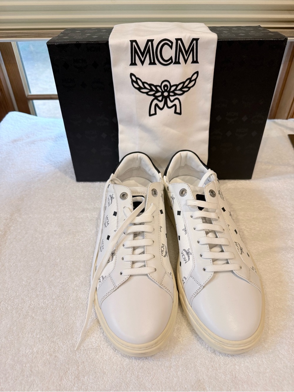 MCM Men’s White Leather Low-Top Sneakers with Black Logo Accents